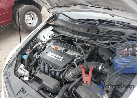 2008 Honda Accord 2.4 Ex-L from USA, damaged, VIN 1HGCP26848A057990